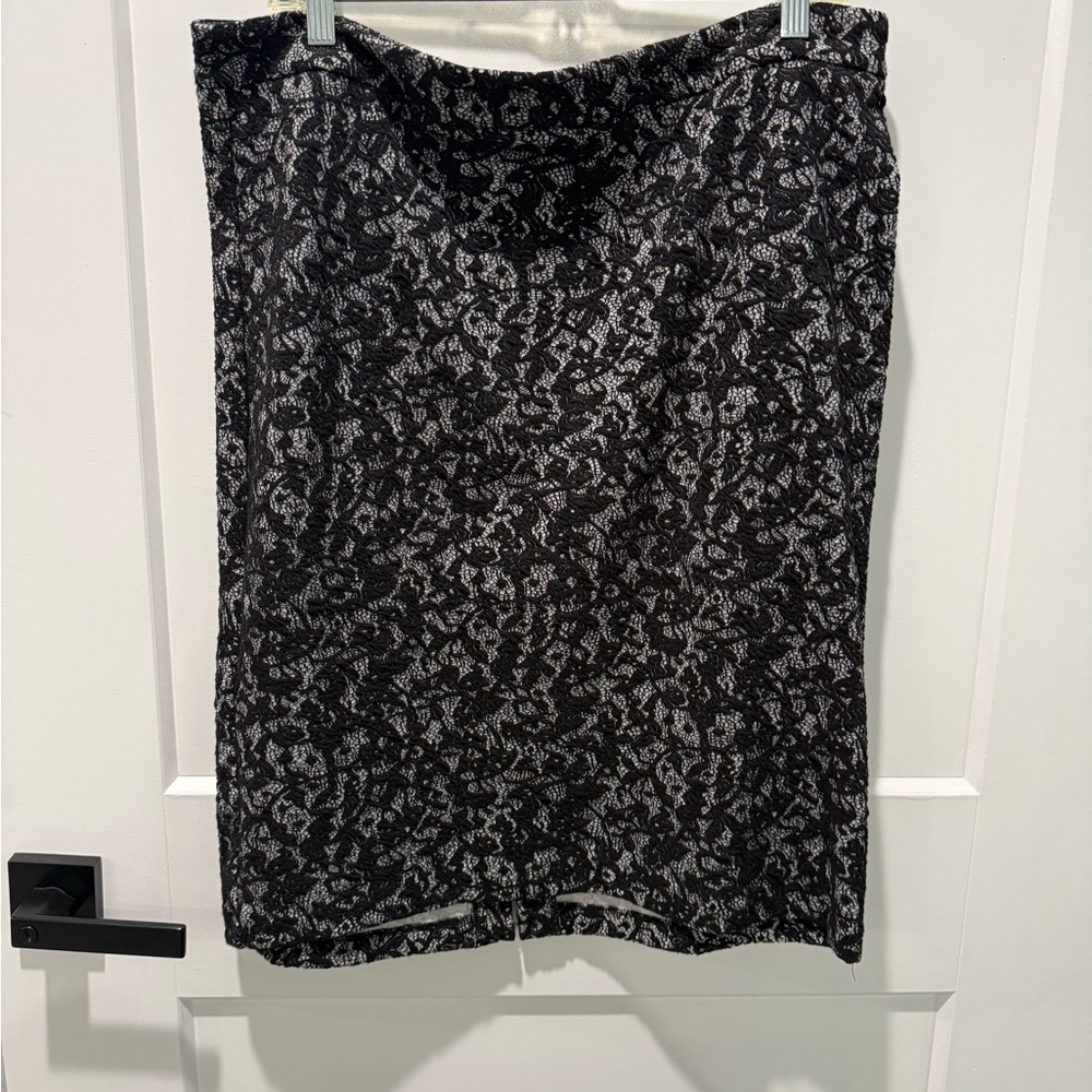 Michael Kors Black and Gray Textured Pencil Skirt